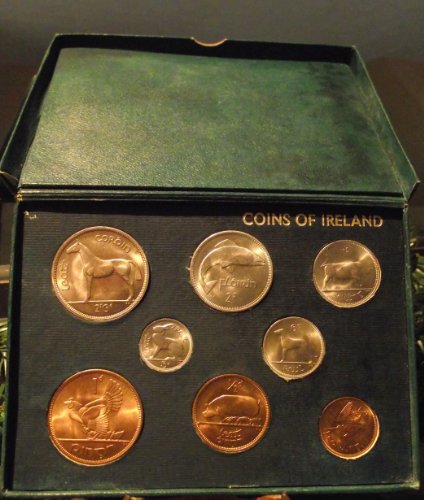 Irska 1966. Brilliant Necrupculirani dragulj. Kompletan set od 8 sa originalnim zelenim kutijom