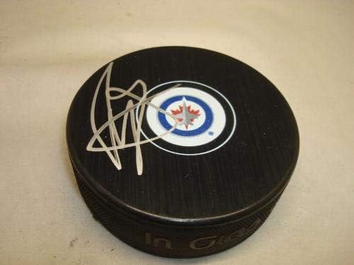 Tyler Myers potpisao Winnipeg Jets Hockey Puck Autographed 1G-Autographed NHL Pucks