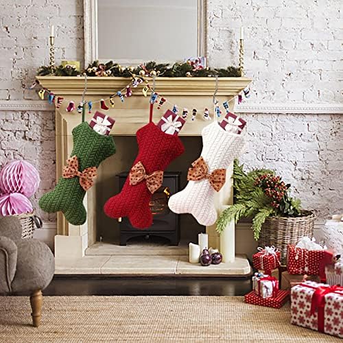 3 Pakovanje kućnih ljubimaca personalizirane božićne čarape sa 3 metalna držača i 18 oznake naziva, veliki oblik kostiju kućni ljubimci viseći čarape Xmas pletene pseći čarape sa bodljikavim dekorom Dekor