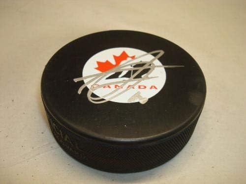 Anthony Duclair potpisao tim Kanada hokejaški pak sa potpisom 1A-autogramom NHL Paks