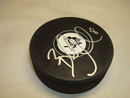 Brian Dumoulin potpisao Pittsburgh Penguins Hockey Puck Autographed 1A-Autographed NHL Pucks