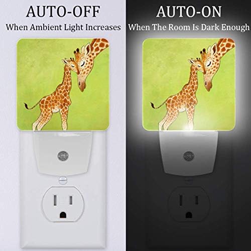 Dvije Žirafe toplo bijelo LED noćno svjetlo sa senzorom sumraka do zore kompaktno noćno svjetlo